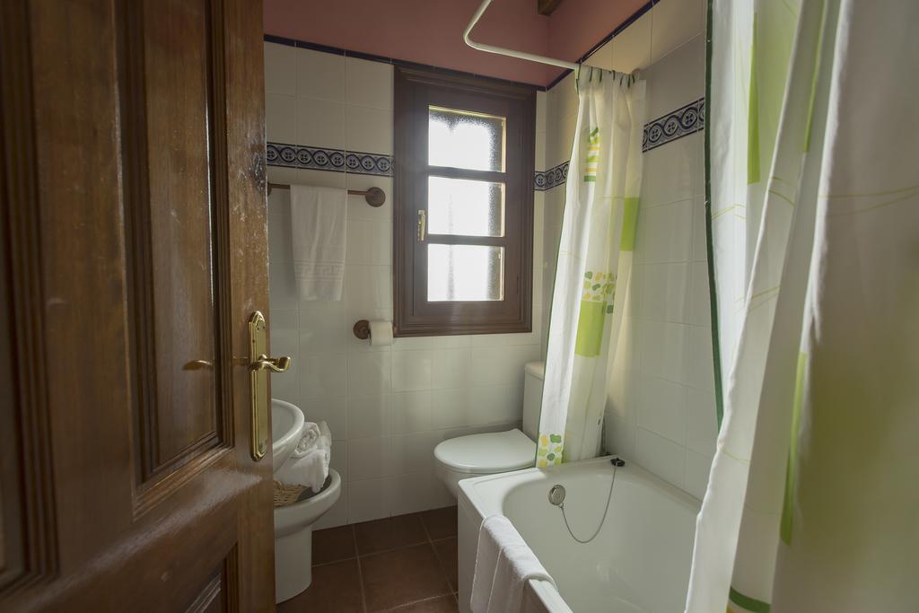 Country house Playa De Guadamia Llames de Pria