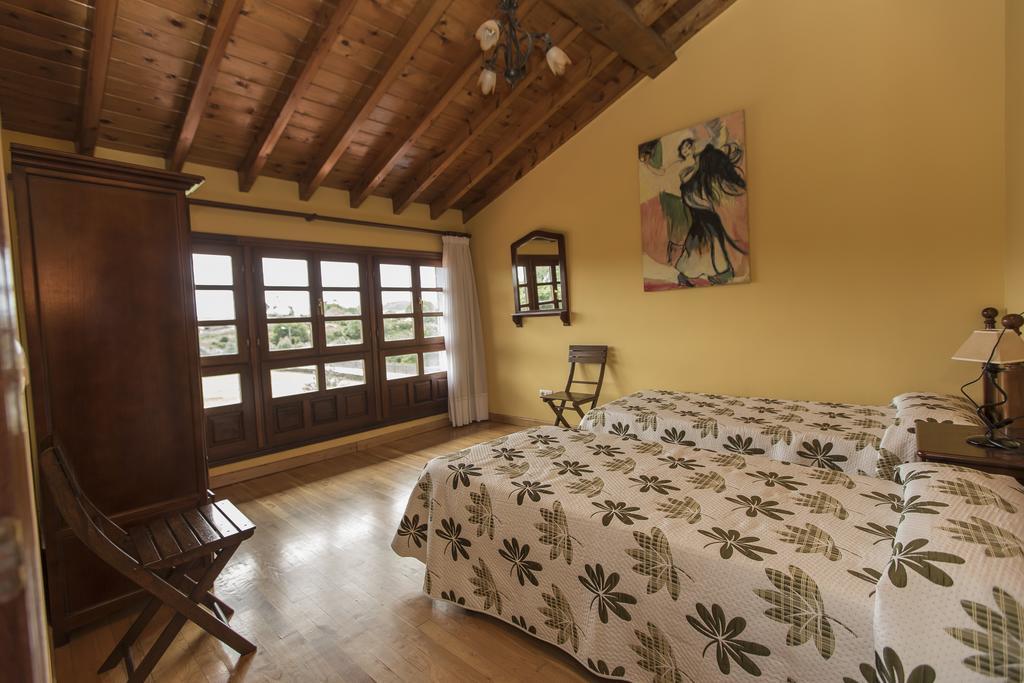 Country house Playa De Guadamia